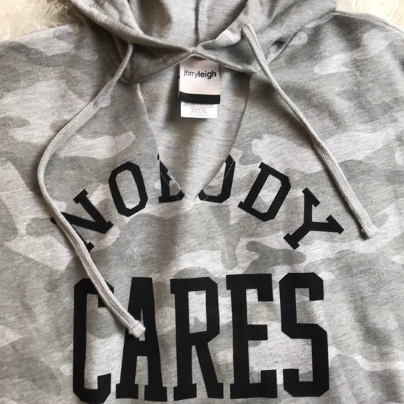 Cameo Sweatshirt Hoodie - Picture 3 of 8